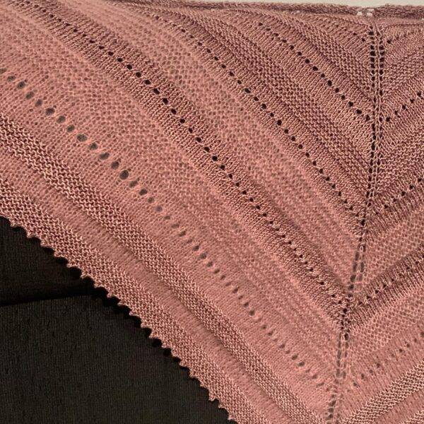 Bufanda unicolor de estilo triangular